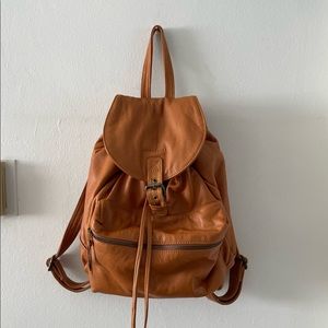 Wanderers Travel Co. Leather backpack